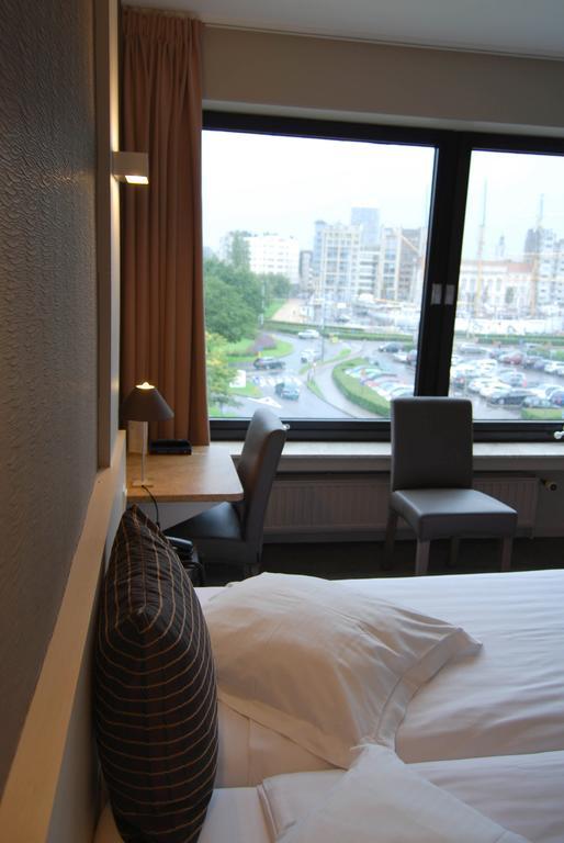Hotel Melinda Остенде Стая снимка