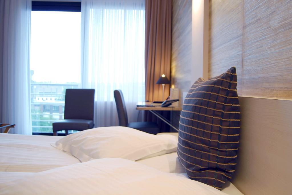 Hotel Melinda Остенде Екстериор снимка