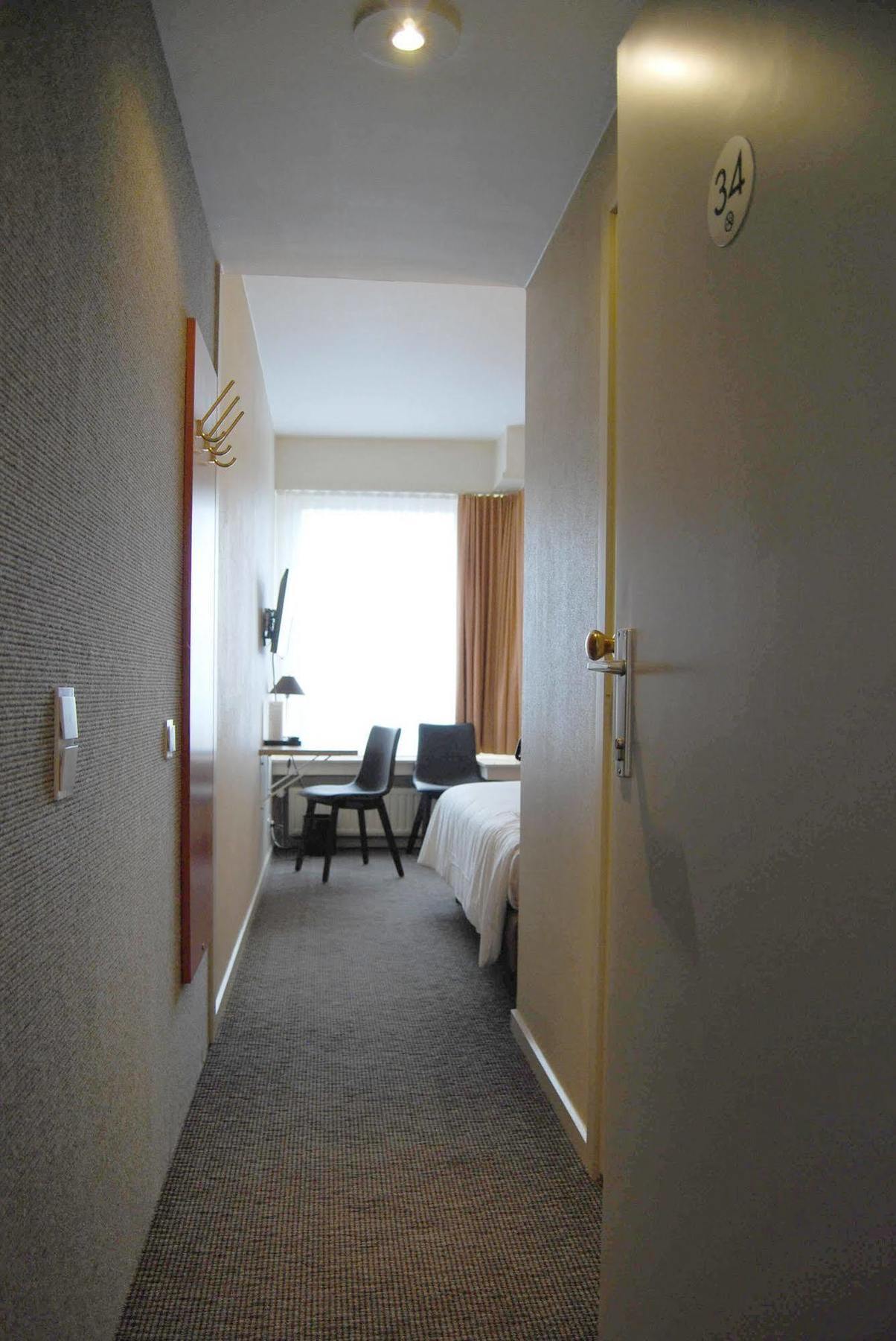 Hotel Melinda Остенде Екстериор снимка
