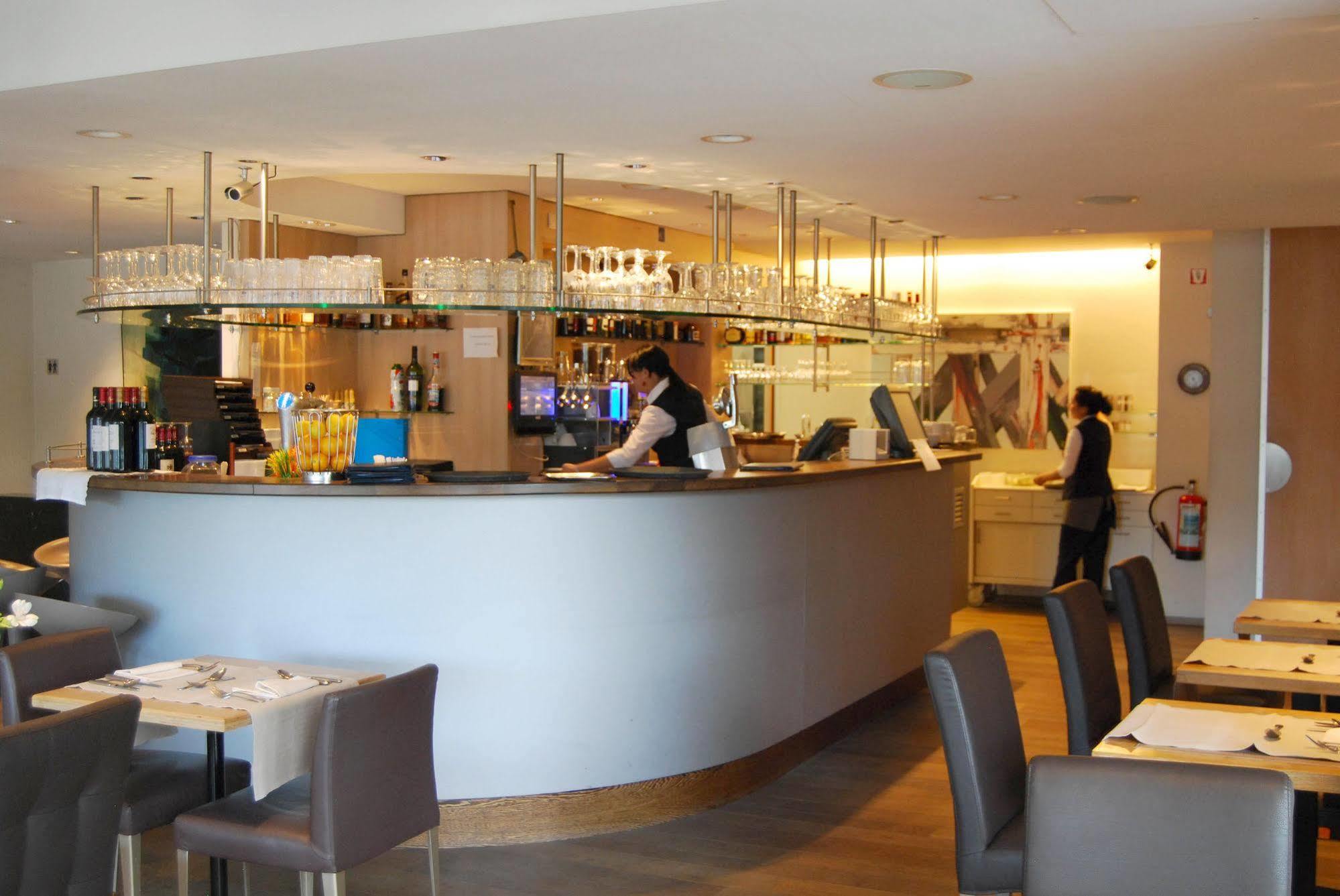 Hotel Melinda Остенде Екстериор снимка